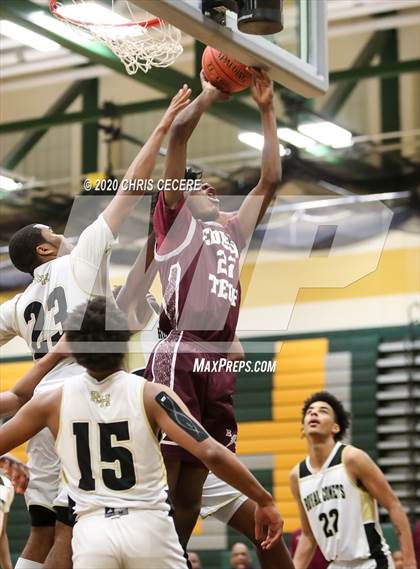 Thumbnail 1 in Edison Tech @ Rush-Henrietta (Section 5 Class AA Quarterfinal) photogallery.