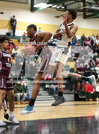 Thumbnail 1 in Edison Tech @ Rush-Henrietta (Section 5 Class AA Quarterfinal) photogallery.