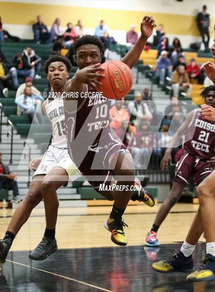 Thumbnail 1 in Edison Tech @ Rush-Henrietta (Section 5 Class AA Quarterfinal) photogallery.