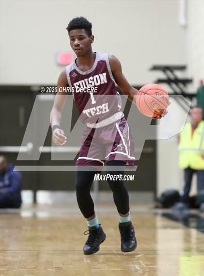 Thumbnail 2 in Edison Tech @ Rush-Henrietta (Section 5 Class AA Quarterfinal) photogallery.