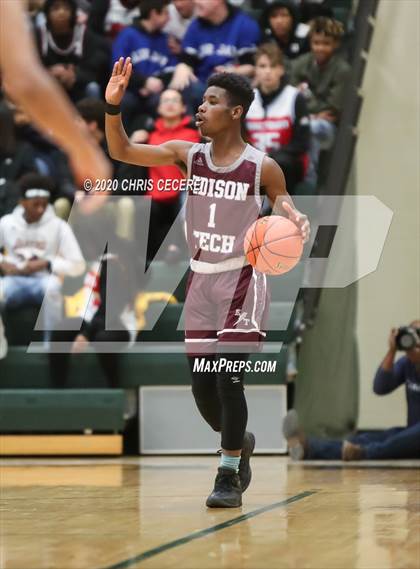 Thumbnail 1 in Edison Tech @ Rush-Henrietta (Section 5 Class AA Quarterfinal) photogallery.