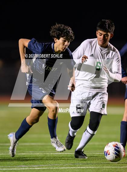 Thumbnail 3 in El Camino @ Vista del Lago photogallery.