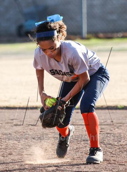 Thumbnail 1 in Sachse vs Bishop Lynch (Mesquite ISD Invitational)  photogallery.