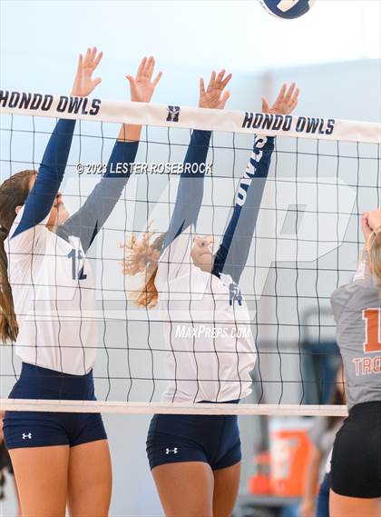Thumbnail 3 in Jones @ Hondo (Hondo Volleyball Tournament) photogallery.