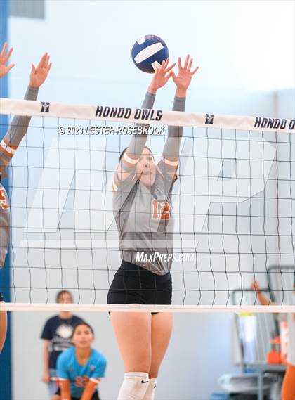 Thumbnail 2 in Jones @ Hondo (Hondo Volleyball Tournament) photogallery.