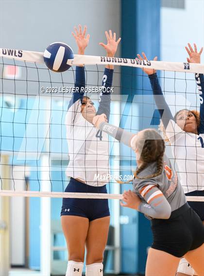 Thumbnail 3 in Jones @ Hondo (Hondo Volleyball Tournament) photogallery.