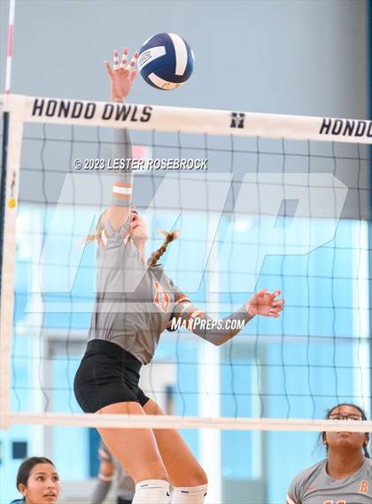 Thumbnail 2 in Jones @ Hondo (Hondo Volleyball Tournament) photogallery.