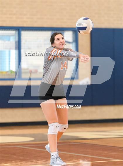 Thumbnail 1 in Jones @ Hondo (Hondo Volleyball Tournament) photogallery.