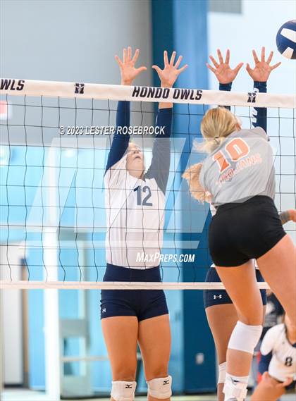 Thumbnail 3 in Jones @ Hondo (Hondo Volleyball Tournament) photogallery.