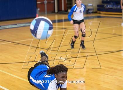 Thumbnail 2 in Riverwood vs River Ridge (GHSA Region Playoff) photogallery.