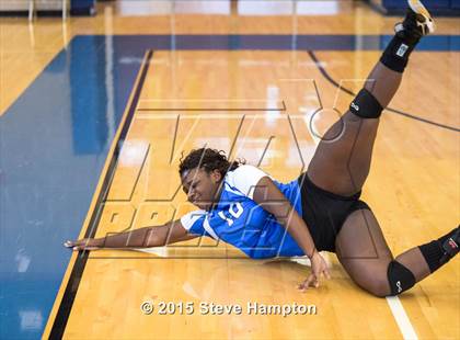 Thumbnail 3 in Riverwood vs River Ridge (GHSA Region Playoff) photogallery.