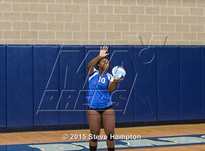 Thumbnail 1 in Riverwood vs River Ridge (GHSA Region Playoff) photogallery.
