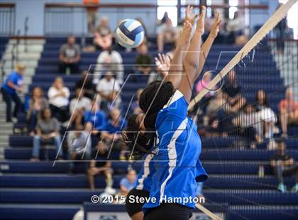 Thumbnail 3 in Riverwood vs River Ridge (GHSA Region Playoff) photogallery.