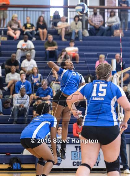 Thumbnail 2 in Riverwood vs River Ridge (GHSA Region Playoff) photogallery.