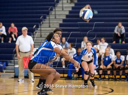 Thumbnail 1 in Riverwood vs River Ridge (GHSA Region Playoff) photogallery.