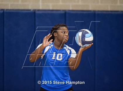 Thumbnail 2 in Riverwood vs River Ridge (GHSA Region Playoff) photogallery.