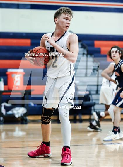 Thumbnail 1 in Chaminade vs. St. Anthony (Marianist Classic) photogallery.