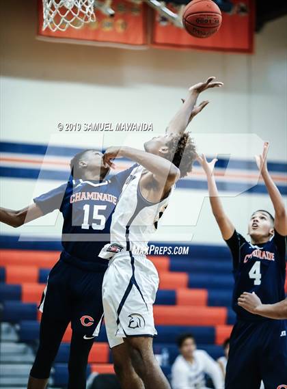 Thumbnail 2 in Chaminade vs. St. Anthony (Marianist Classic) photogallery.