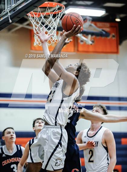 Thumbnail 1 in Chaminade vs. St. Anthony (Marianist Classic) photogallery.