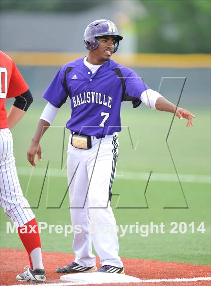 Thumbnail 3 in Liberty vs. Hallsville  (UIL 4A Region 2 Semifinal) photogallery.