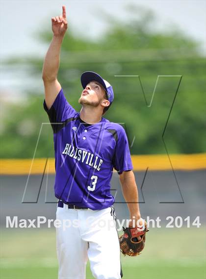 Thumbnail 1 in Liberty vs. Hallsville  (UIL 4A Region 2 Semifinal) photogallery.