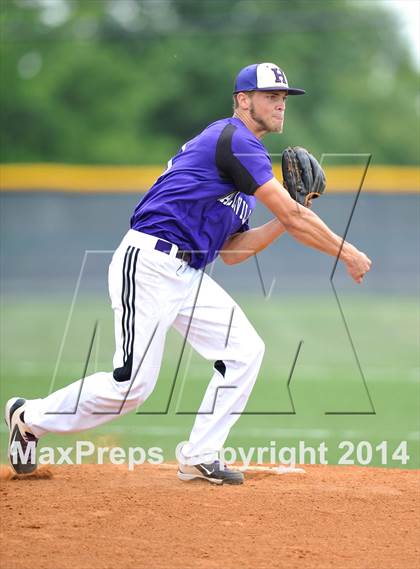 Thumbnail 1 in Liberty vs. Hallsville  (UIL 4A Region 2 Semifinal) photogallery.