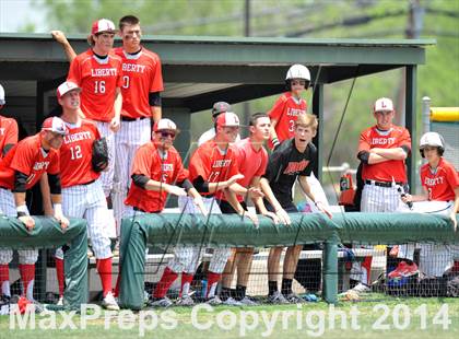 Thumbnail 2 in Liberty vs. Hallsville  (UIL 4A Region 2 Semifinal) photogallery.