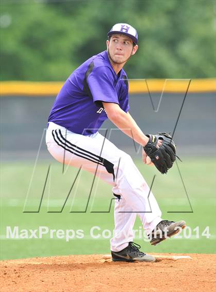 Thumbnail 2 in Liberty vs. Hallsville  (UIL 4A Region 2 Semifinal) photogallery.