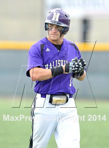 Thumbnail 2 in Liberty vs. Hallsville  (UIL 4A Region 2 Semifinal) photogallery.