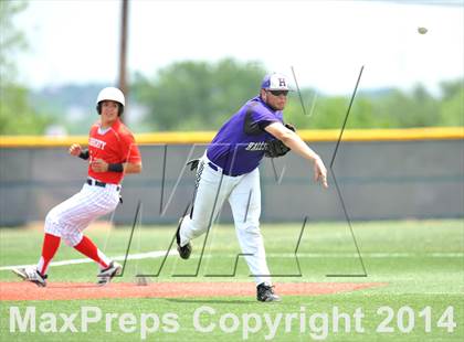 Thumbnail 3 in Liberty vs. Hallsville  (UIL 4A Region 2 Semifinal) photogallery.