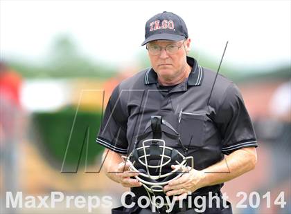 Thumbnail 1 in Liberty vs. Hallsville  (UIL 4A Region 2 Semifinal) photogallery.