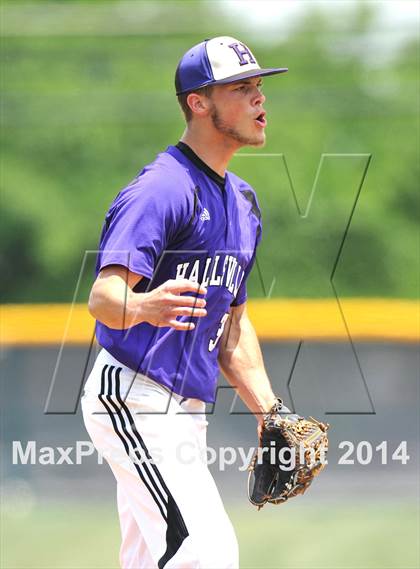 Thumbnail 1 in Liberty vs. Hallsville  (UIL 4A Region 2 Semifinal) photogallery.