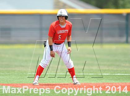Thumbnail 2 in Liberty vs. Hallsville  (UIL 4A Region 2 Semifinal) photogallery.