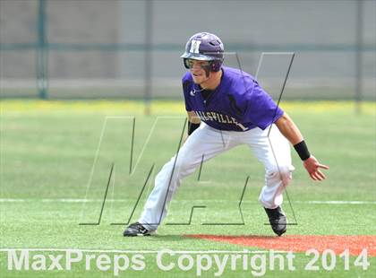 Thumbnail 1 in Liberty vs. Hallsville  (UIL 4A Region 2 Semifinal) photogallery.