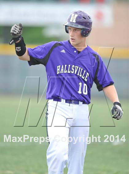 Thumbnail 1 in Liberty vs. Hallsville  (UIL 4A Region 2 Semifinal) photogallery.