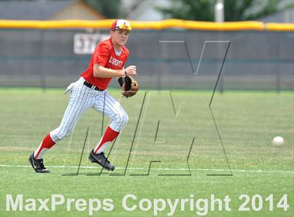 Thumbnail 2 in Liberty vs. Hallsville  (UIL 4A Region 2 Semifinal) photogallery.
