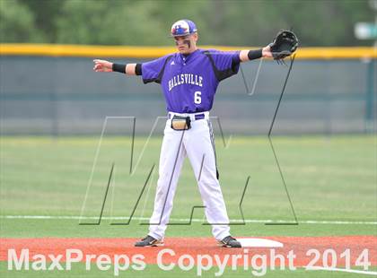 Thumbnail 2 in Liberty vs. Hallsville  (UIL 4A Region 2 Semifinal) photogallery.