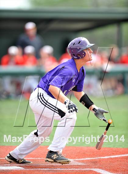 Thumbnail 3 in Liberty vs. Hallsville  (UIL 4A Region 2 Semifinal) photogallery.