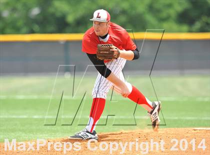 Thumbnail 2 in Liberty vs. Hallsville  (UIL 4A Region 2 Semifinal) photogallery.