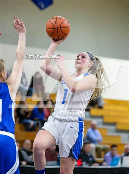 Thumbnail 2 in Haldane vs. Millbrook (NYSPHSAA Class C Regional Semifinal) photogallery.