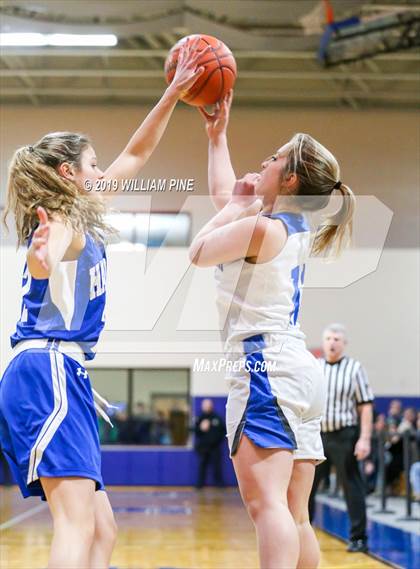 Thumbnail 2 in Haldane vs. Millbrook (NYSPHSAA Class C Regional Semifinal) photogallery.