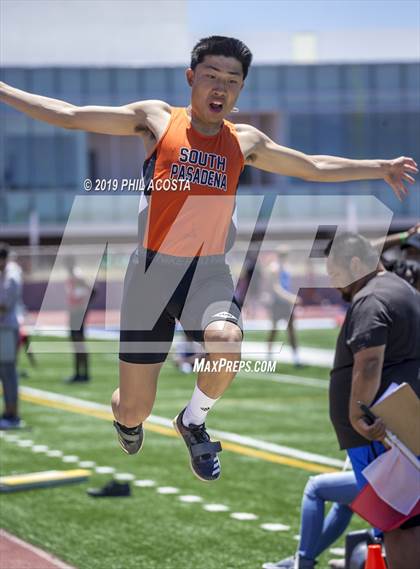 Thumbnail 2 in SS CIF Track & Field Final (Field Events) photogallery.