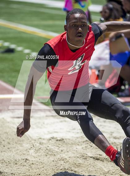 Thumbnail 3 in SS CIF Track & Field Final (Field Events) photogallery.