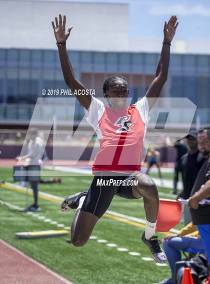 Thumbnail 1 in SS CIF Track & Field Final (Field Events) photogallery.
