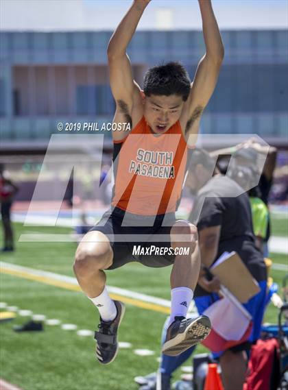 Thumbnail 1 in SS CIF Track & Field Final (Field Events) photogallery.
