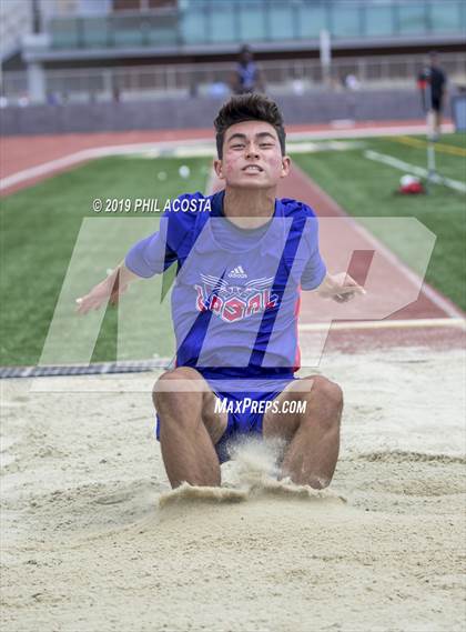 Thumbnail 2 in SS CIF Track & Field Final (Field Events) photogallery.