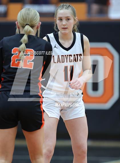 Thumbnail 1 in Amanda-Clearcreek vs. North Union (OHSAA D5 District Semi Final) photogallery.