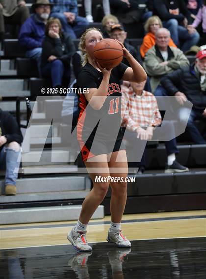 Thumbnail 2 in Amanda-Clearcreek vs. North Union (OHSAA D5 District Semi Final) photogallery.
