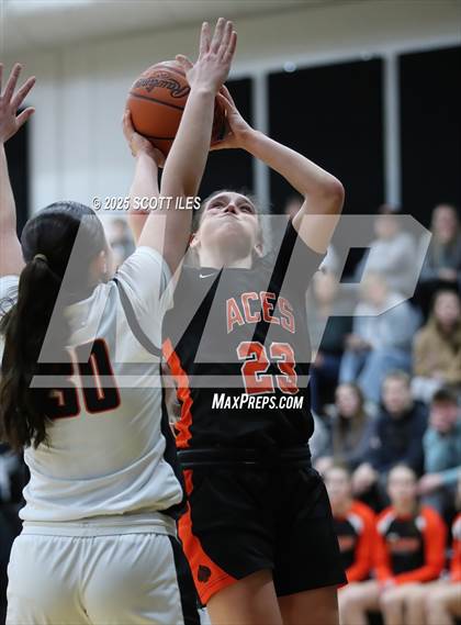 Thumbnail 2 in Amanda-Clearcreek vs. North Union (OHSAA D5 District Semi Final) photogallery.
