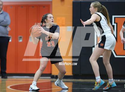 Thumbnail 2 in Amanda-Clearcreek vs. North Union (OHSAA D5 District Semi Final) photogallery.
